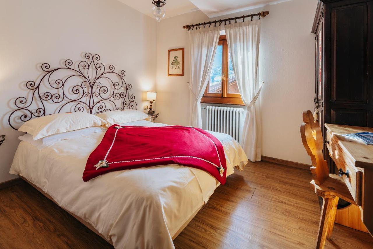 Hotel Panda Cortina- Ricarica Auto Elettriche Cortina d'Ampezzo Luaran gambar