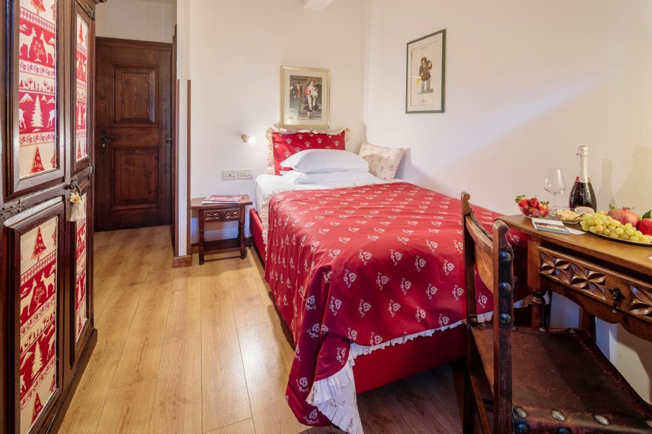 Hotel Panda Cortina- Ricarica Auto Elettriche Cortina d'Ampezzo Luaran gambar
