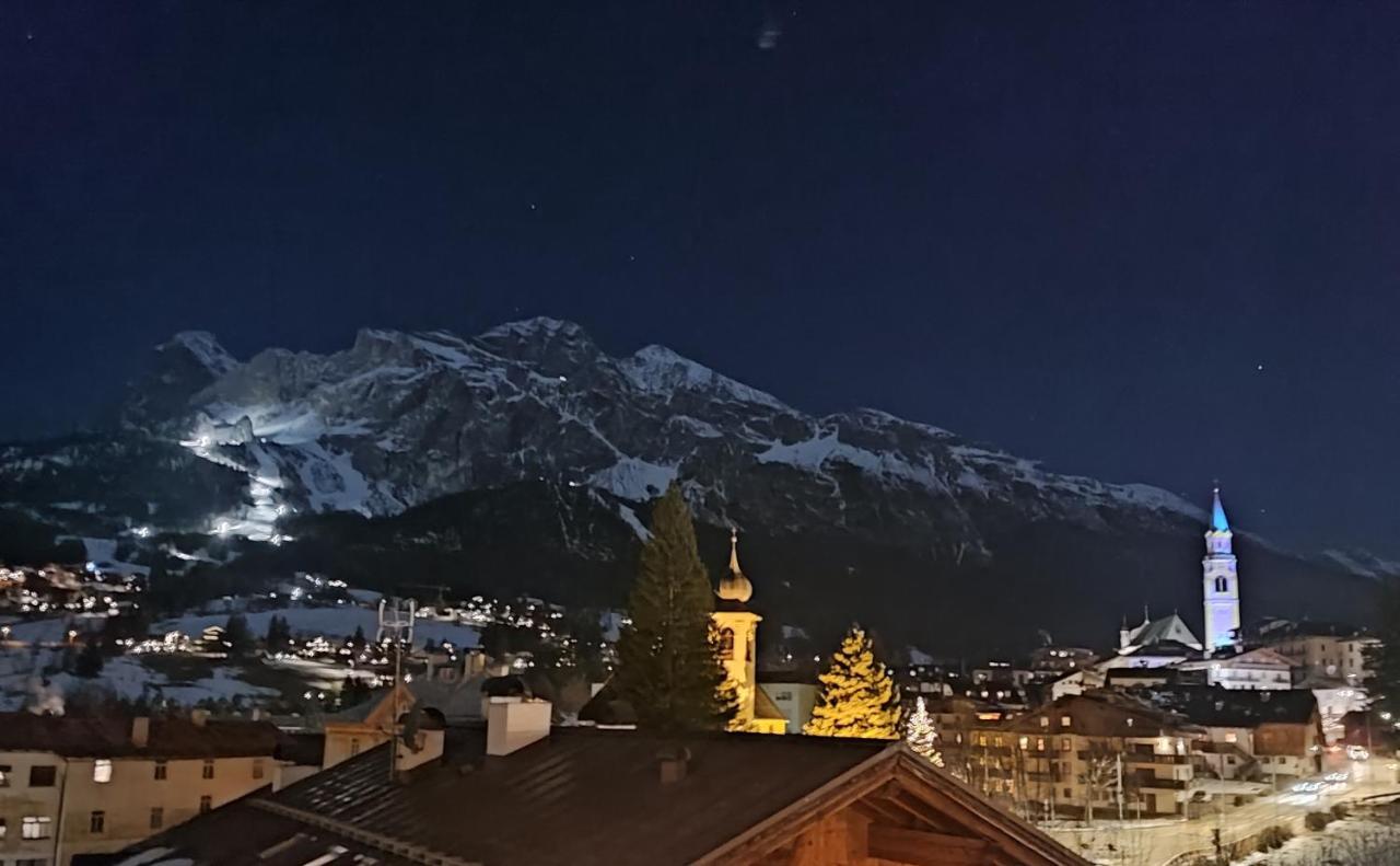 Hotel Panda Cortina- Ricarica Auto Elettriche Cortina d'Ampezzo Luaran gambar