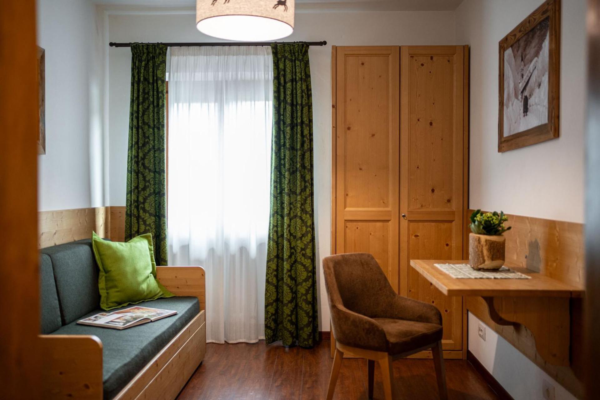 Hotel Panda Cortina- Ricarica Auto Elettriche Cortina d'Ampezzo Luaran gambar